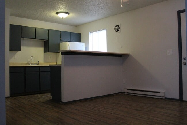 Foto del edificio - 1322 E 7th St
