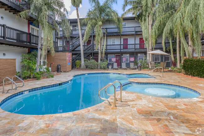 Building Photo - Margeaux Metairie