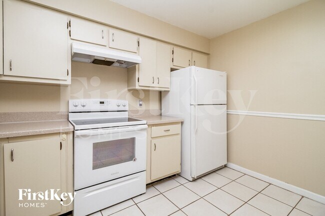 Building Photo - 916 Cypresswood Ct