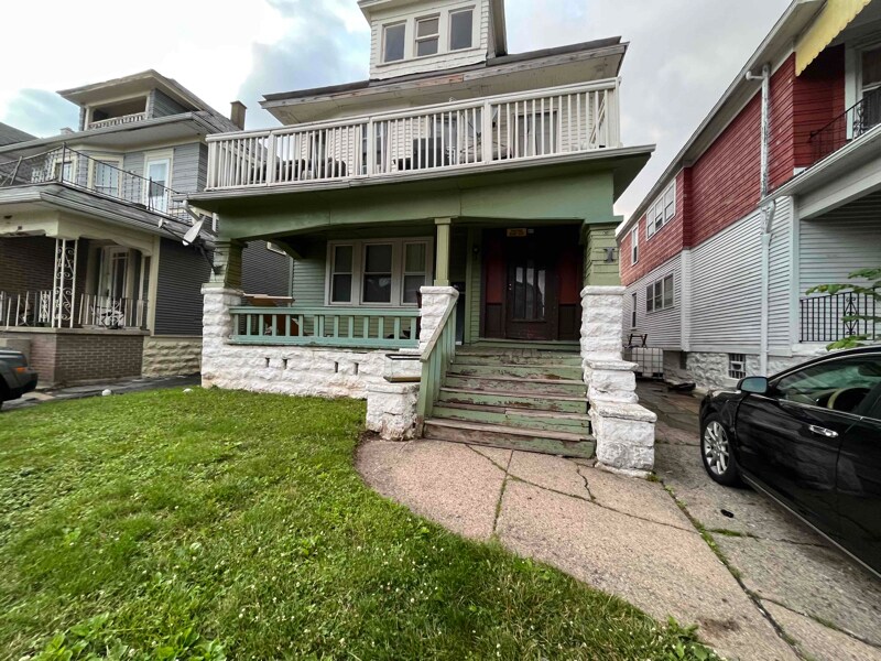 38 Goulding Ave Unit 2, Buffalo, NY 14208 Room for Rent in Buffalo