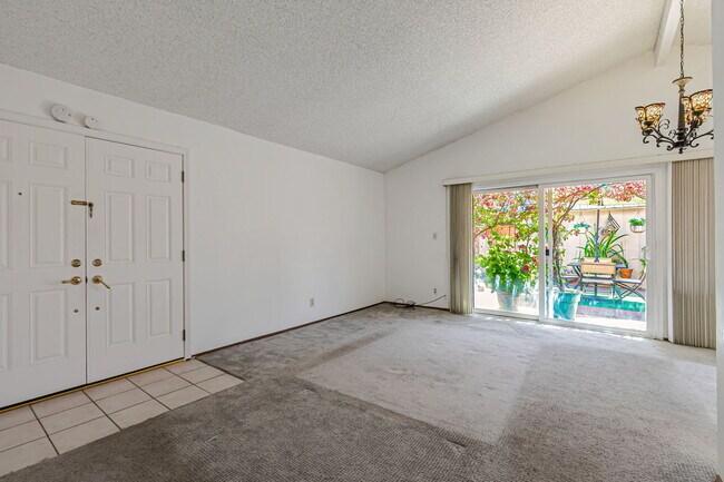 Foto del edificio - 4619 Black River Ct