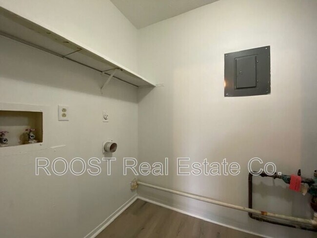 Building Photo - 6972-6996 Joesph Steet