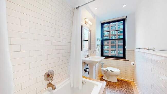 Building Photo - Spacious 1 Bedroom 1 Bathroom