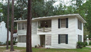 Building Photo - 204 E Brookwood Pl