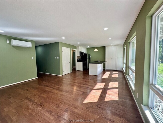 Building Photo - 34 Sammy Snead Dr