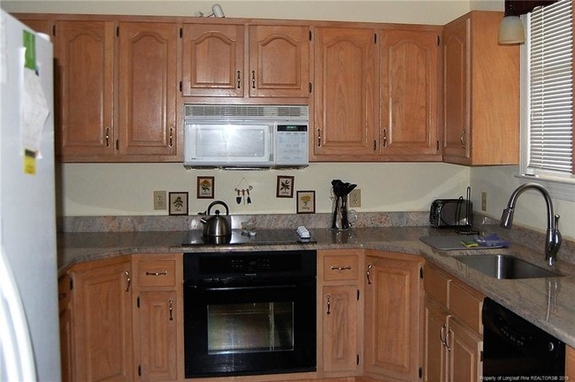Building Photo - 303 Dogwood Landing