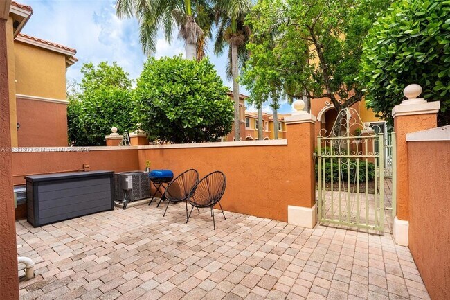Foto del edificio - 724 SW 106th Ave