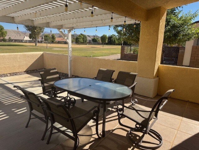 Foto del edificio - 2982 Camino Del Rio