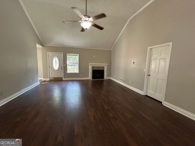 Foto del edificio - 7130 Highbrook Cir E