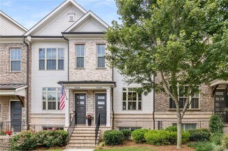 Building Photo - 4312 Parkside Pl