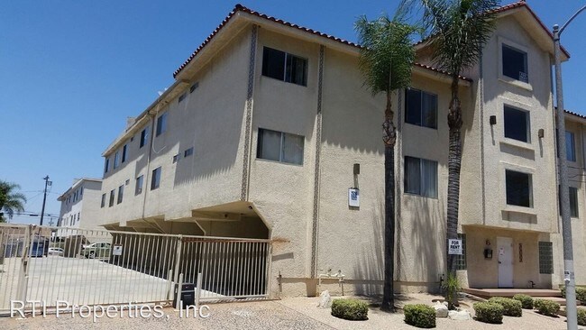 Building Photo - 1547 W 261st St