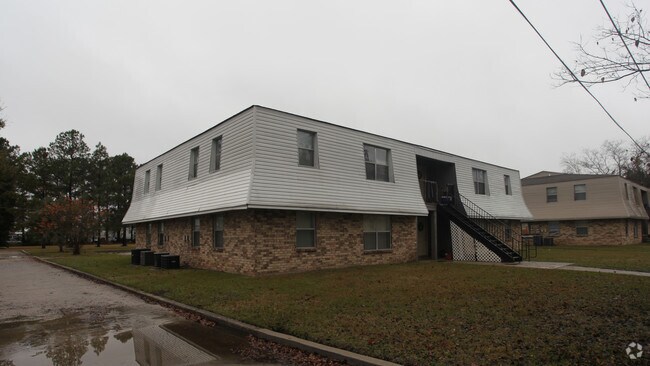 Oakwood Apartments Gonzales La Building Photo Oakwood Apartments