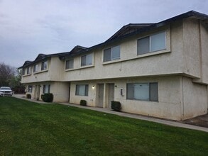 Building Photo - 4202 White Ln