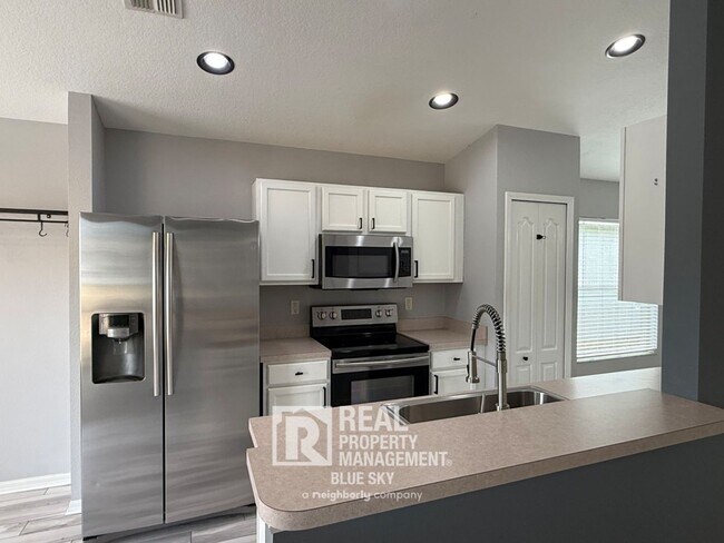 Foto del edificio - 5238 Gato Del Sol Cir