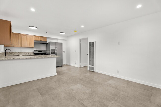 Foto del edificio - 12612 Kornblum Ave