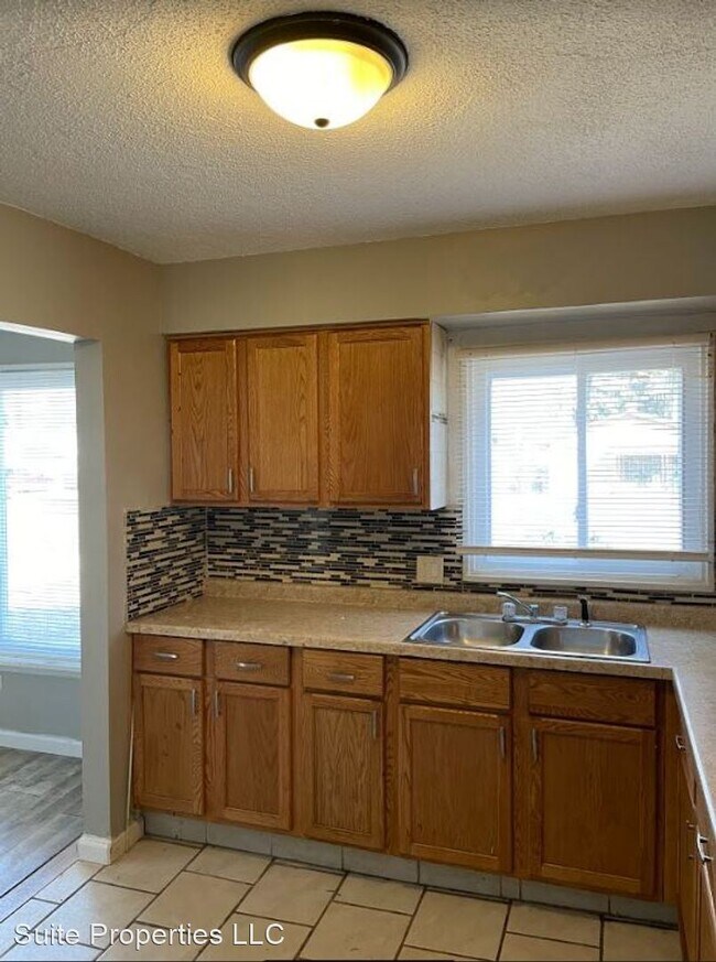 Foto del edificio - 3 br, 1 bath House - 27047 Florence St