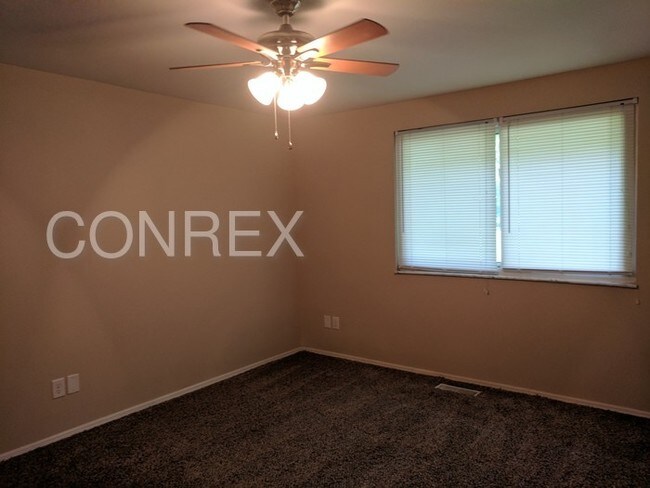 Building Photo - 7885 Timber Hill Dr
