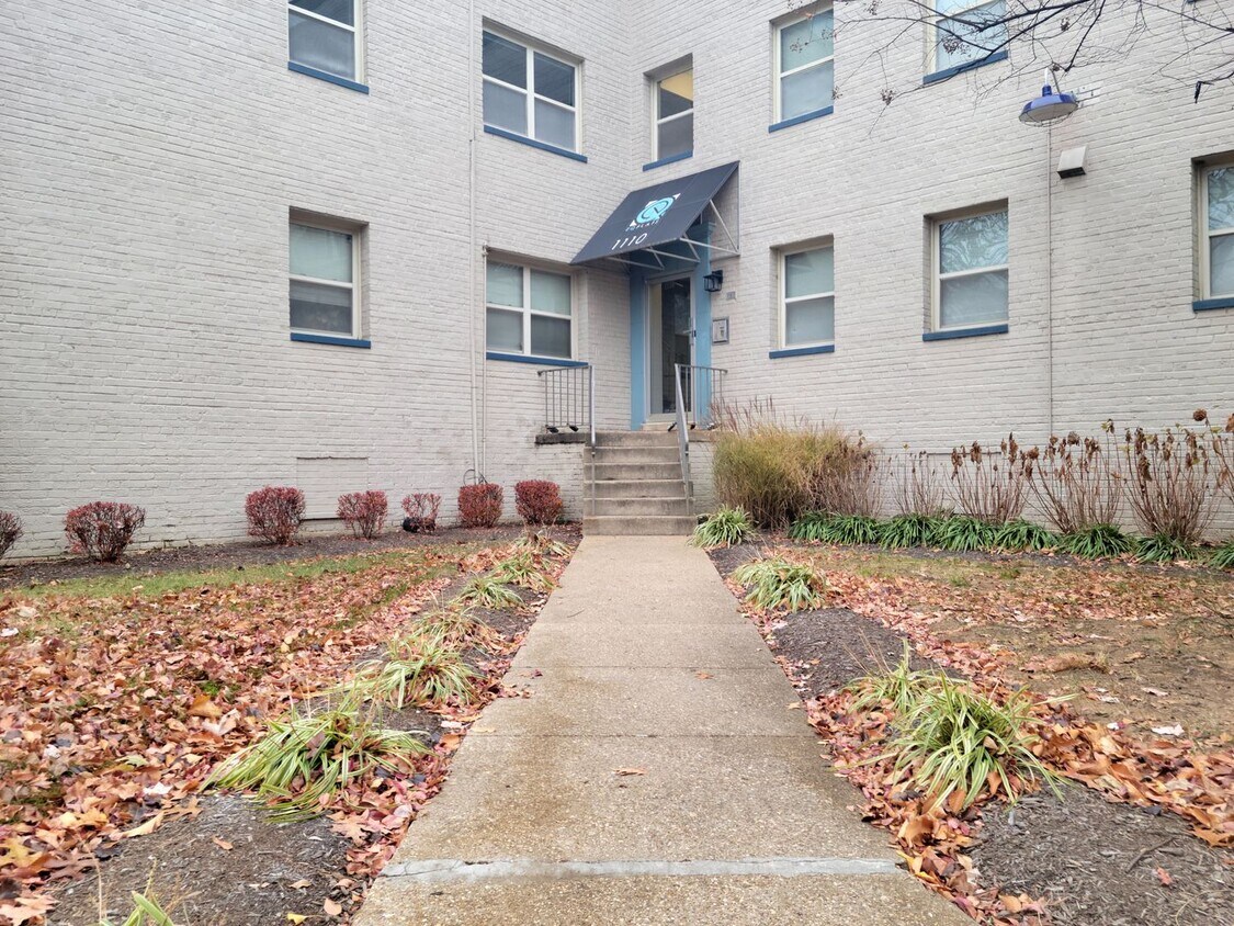 Primary Photo - Lovely 2 BR/1 BA Condo in Congress Heights!