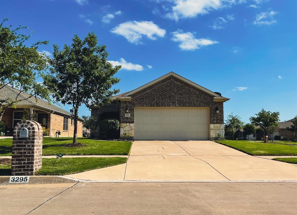 Foto del edificio - 3295 Lazy Rock Ln