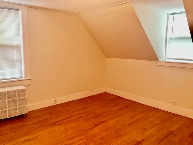 Bedroom w/large closet - 15 Maple St