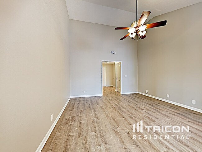 Foto del edificio - 2151 Cason Trail