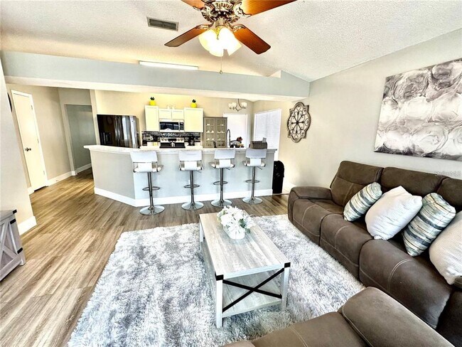 Building Photo - 3042 Bloomsbury Dr