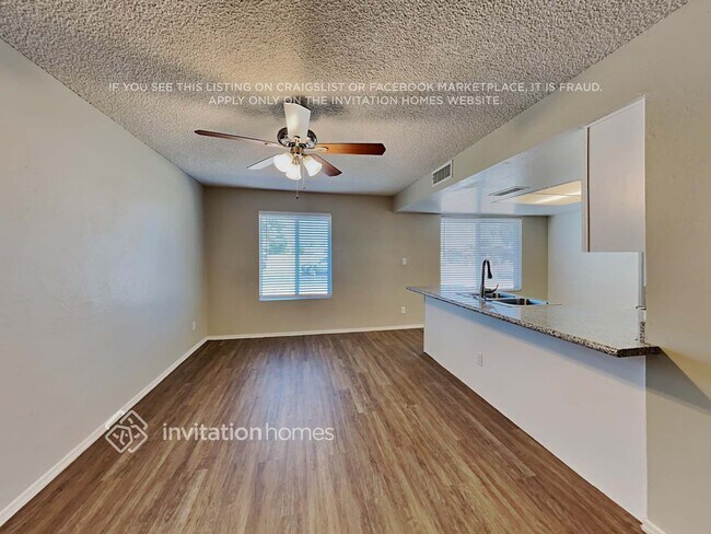 Foto del edificio - 4408 N 90th Dr