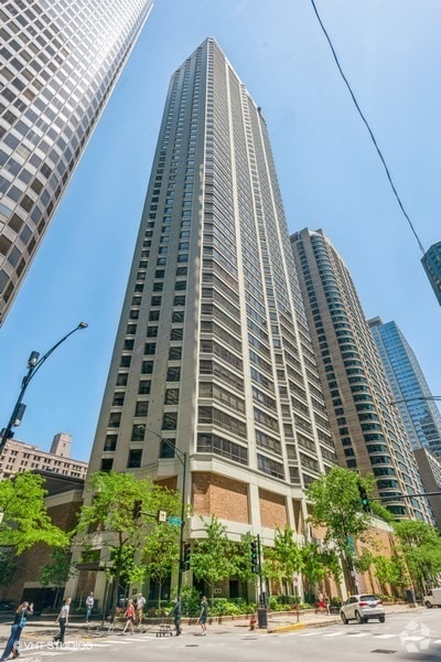 Building Photo - 400 E Ohio St