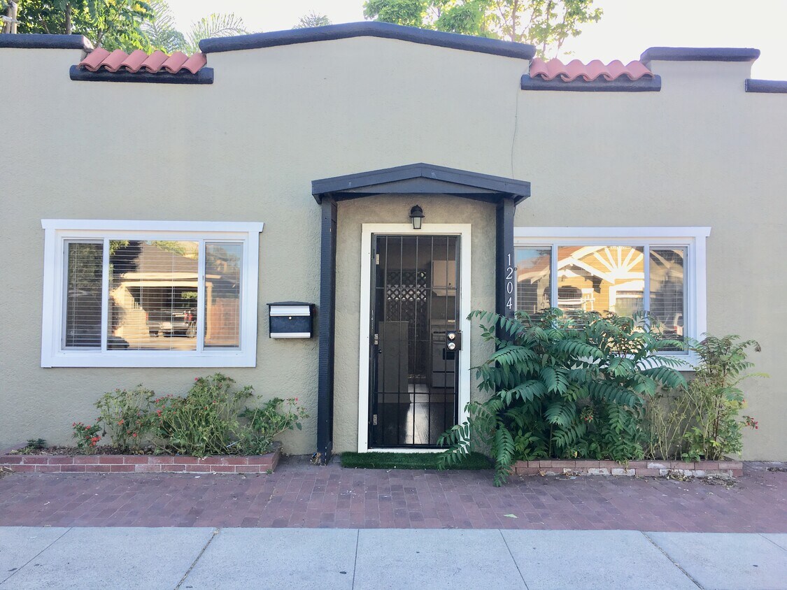 1204 E St, Antioch, CA 94509 Apartments in Antioch, CA