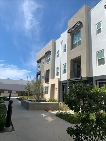 Building Photo - 2230 Synergy
