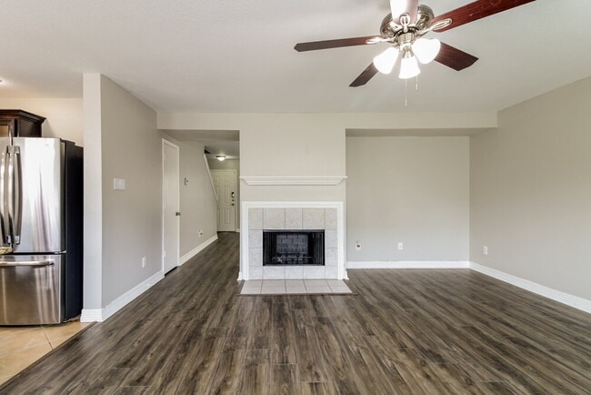 Building Photo - 3611 Lanesborough Dr