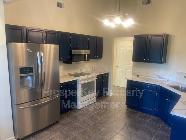 Building Photo - 207 Timber Ridge Dr