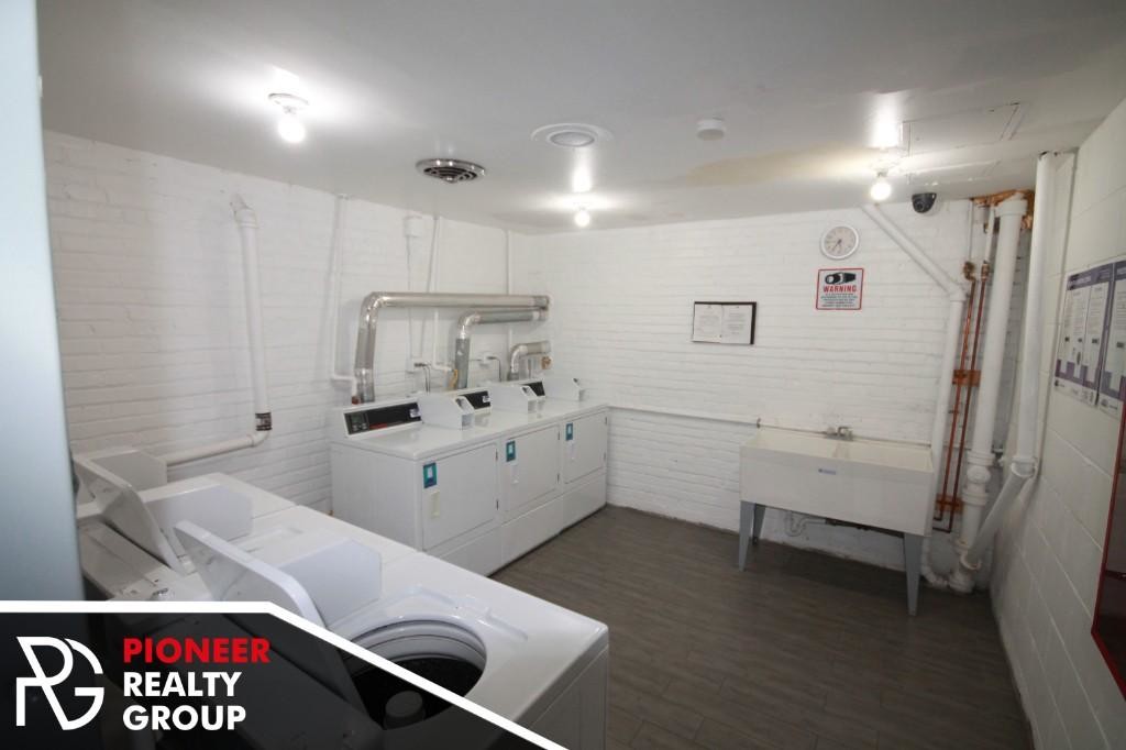 Foto principal - 1040 W Hollywood Ave