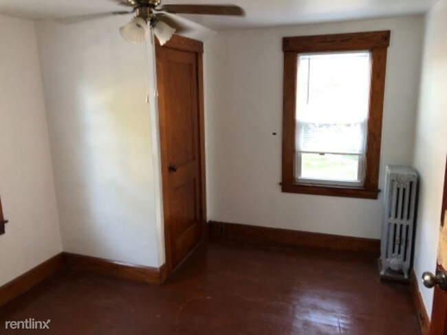 Building Photo - 2 br, 1 bath Apartment - 30 Chapel St