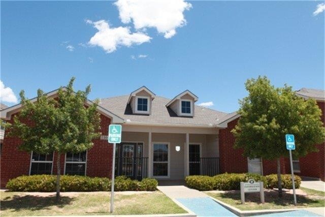 Foto del edificio - 1101 Fitch Ave