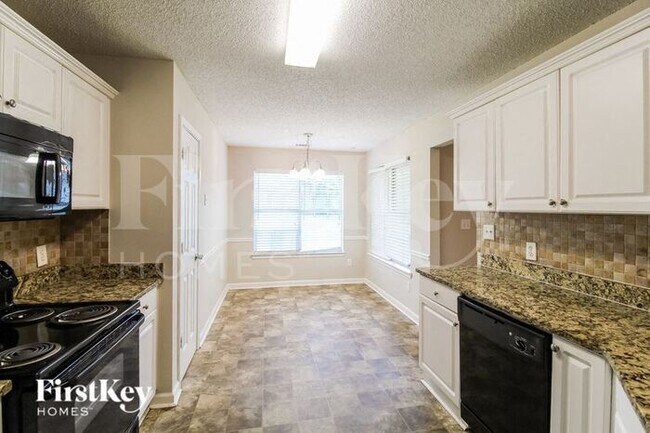 Building Photo - 120 Heather Woods Court