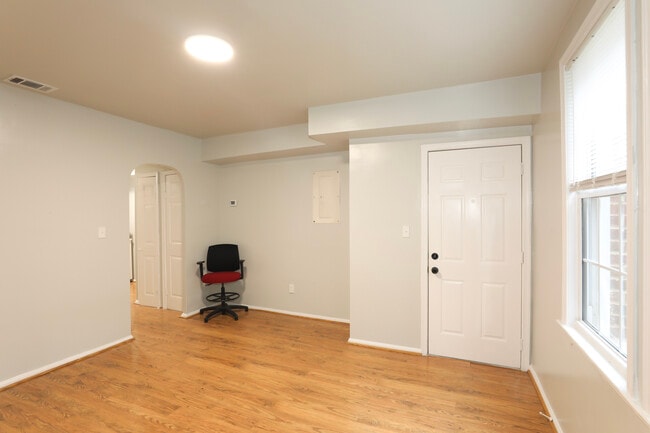 Foto del edificio - 1305 Orren St NE