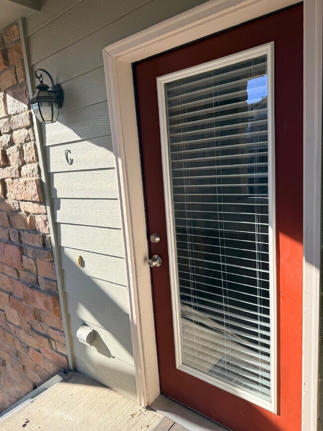 Foto del edificio - "Charming 2-Bed, 2-Bath condo Oasis in Aurora - 988 Sq Ft of Comfort!"