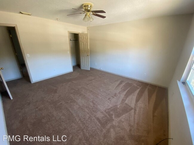 Building Photo - 3 br, 2 bath House - 410 S College 4