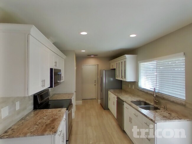 Foto del edificio - 606 Perdido Dr