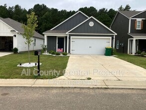 Building Photo - 135 River Birch Ln