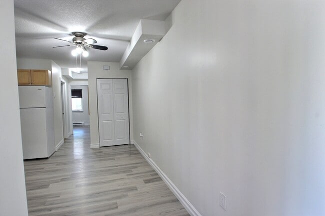 Building Photo - 132 almab