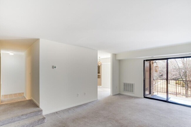 Foto del edificio - 2 Bedroom condo with Den in Annapolis
