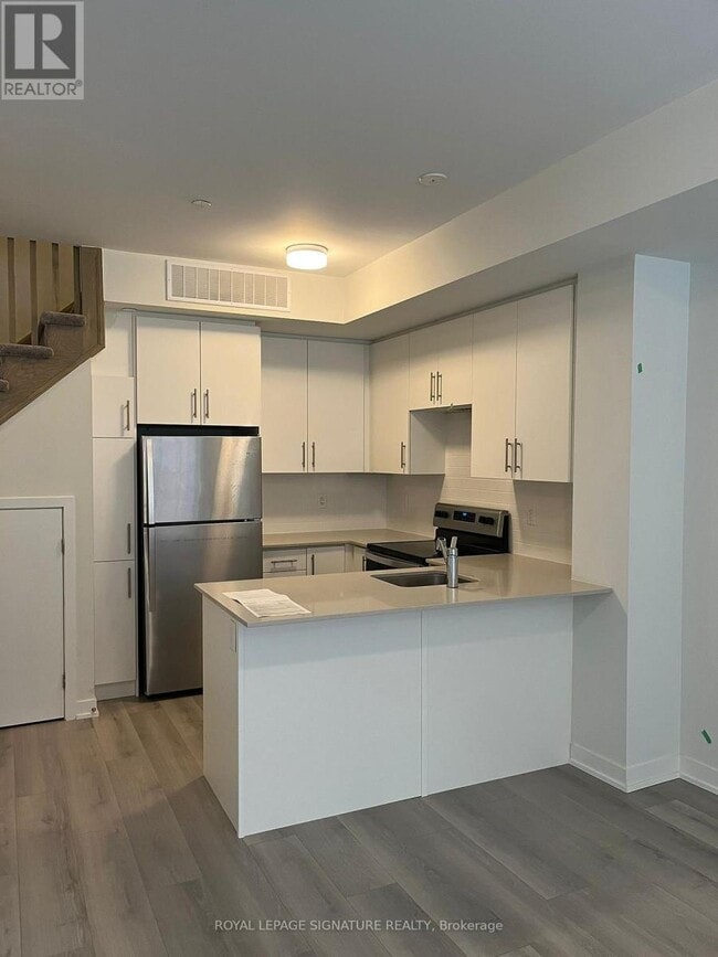 Building Photo - 3409 Ridgeway Dr