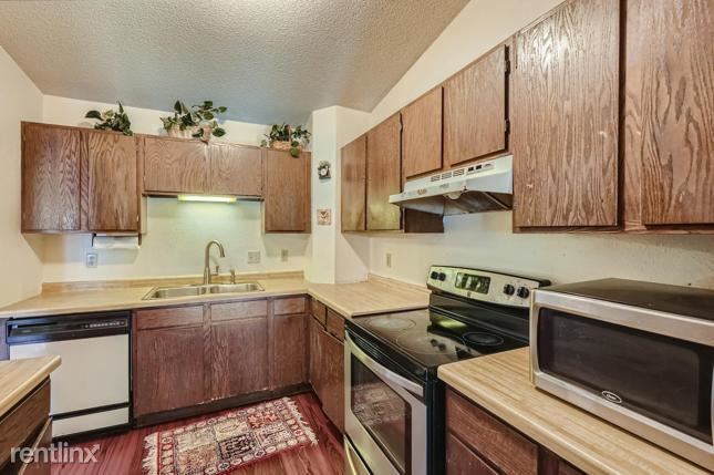 Foto del edificio - 3 br, 2 bath House - 6824 R Sandlewood Road