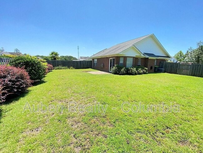Building Photo - 109 Travertine Crossing