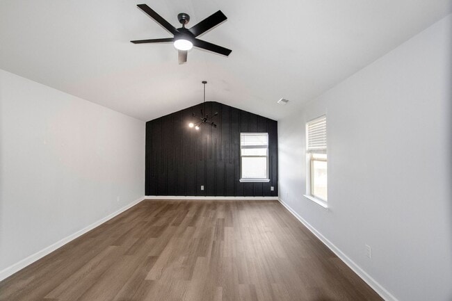 Foto del edificio - 130 Enon Mill Ln