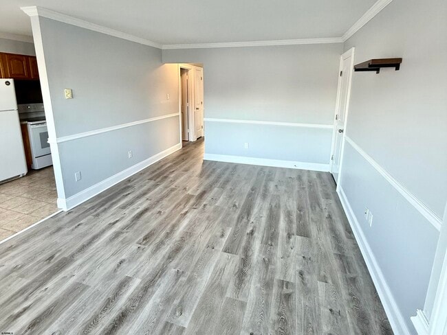 Foto del edificio - 646 N Dover Ave
