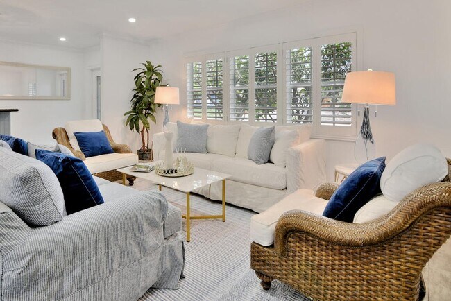 Foto del edificio - 105 Orchard Ridge Ln