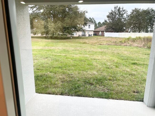 Building Photo - 709 Versailles Ln